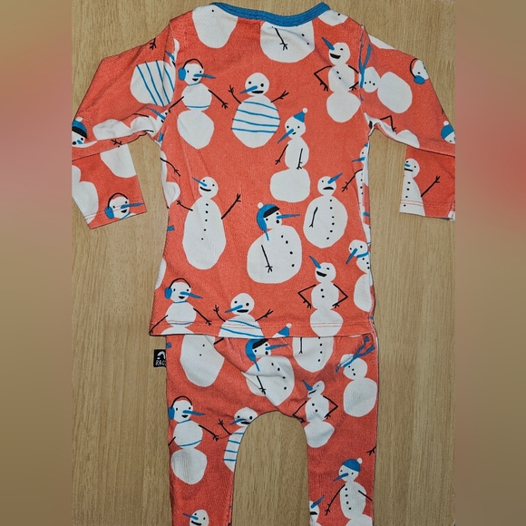 RAGS 0-3M Snowman Peekabooty Footed Pajamas - Picture 2 of 3